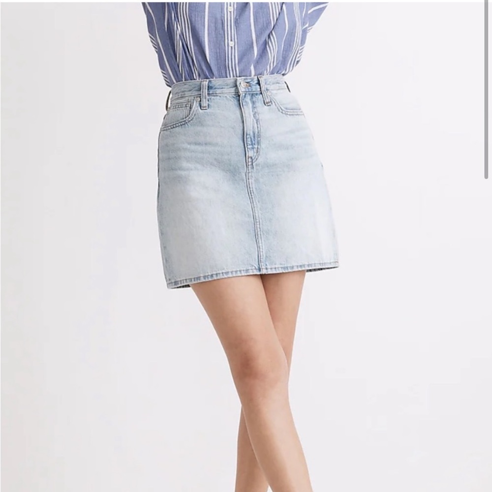 Madewell mini denim skirt size 27